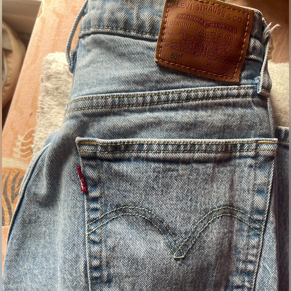 Levi 501 Jeans Women's 26"